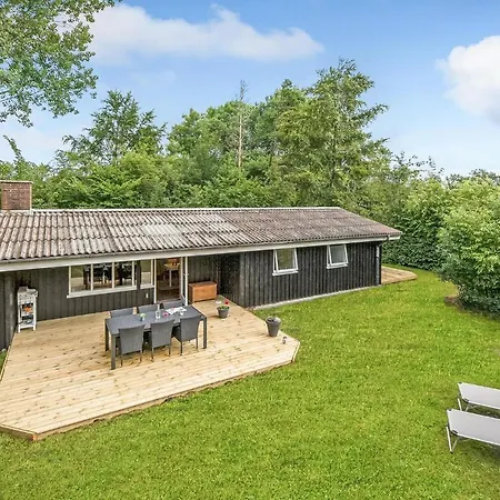 3 Bedroom Gorgeous In Oksbøl